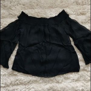 EUC Off-shoulder bell sleeve blouse